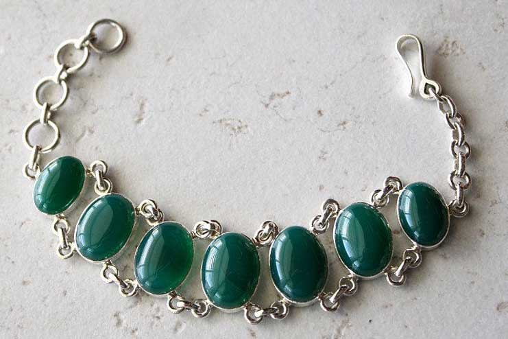 Gemstones-adorned-with-a-silver-bracelet