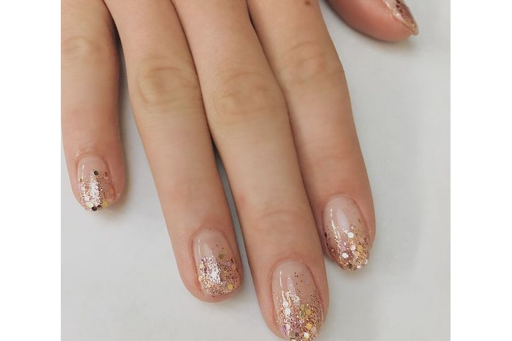 Half-Glitter-Nail-Art