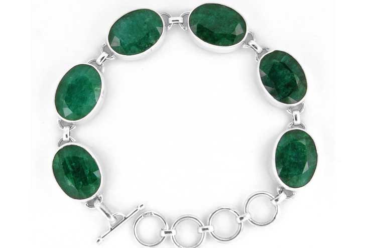 Oval-shaped-gemstones-bracelet