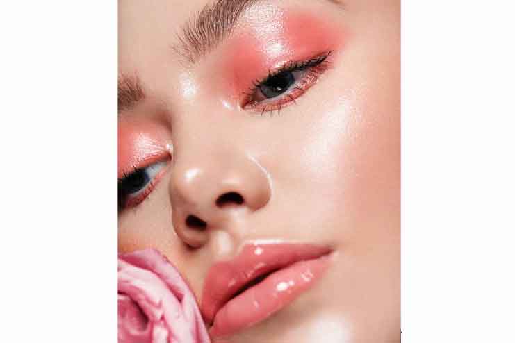Peachy-makeup