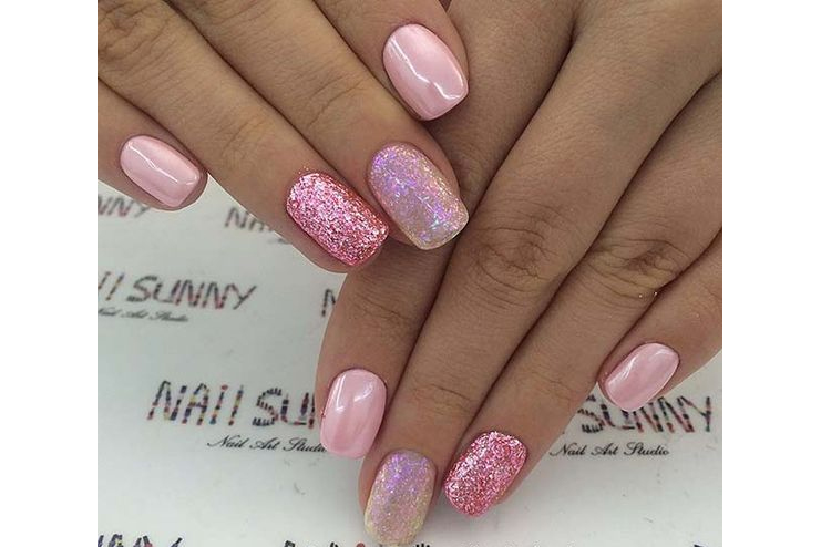 Pink Glitter Nail Art Designs