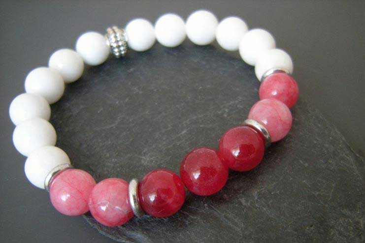Red-and-white-gemstone-bracelet