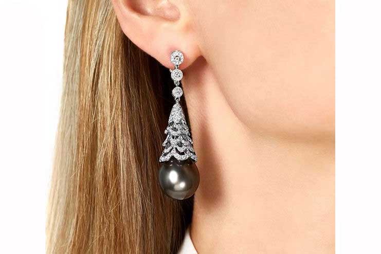 Intricate-diamond-Jewelry-with-Tahitian-pearls