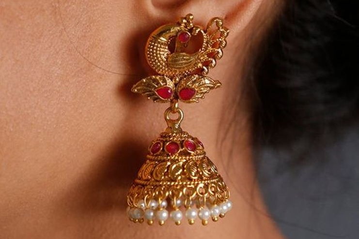 Kundan-peacock-earrings