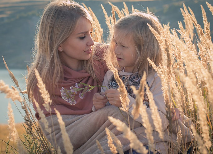 Ways To Talk About Beauty To Your Daughter