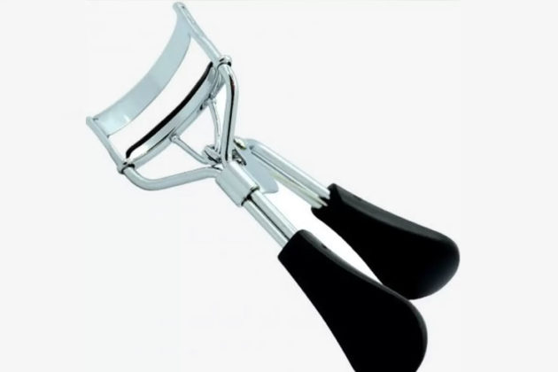 Eyelash curlers In India