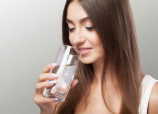 12 Beauty Benefits Of Drinking Water