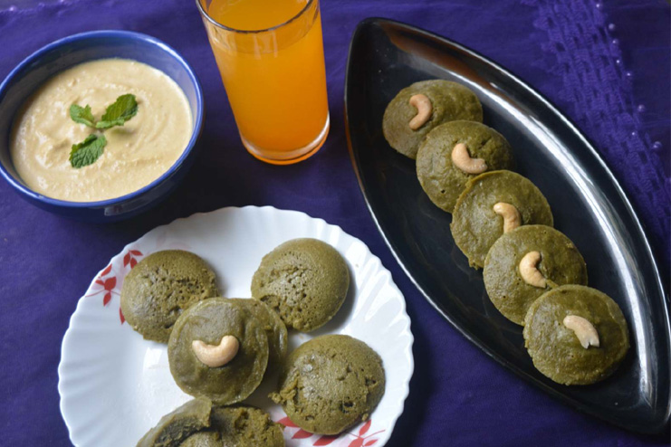 Spinach-idli-and-sambar