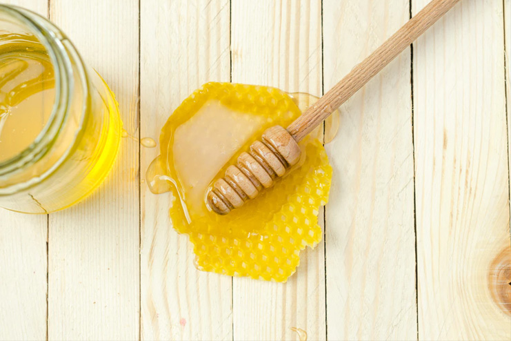Honey-and-almond-oil