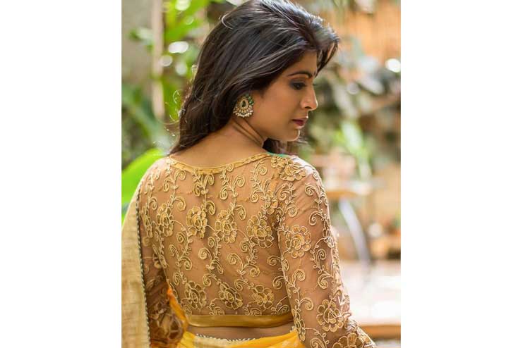 Gold-Lace-Work-on-Blouse