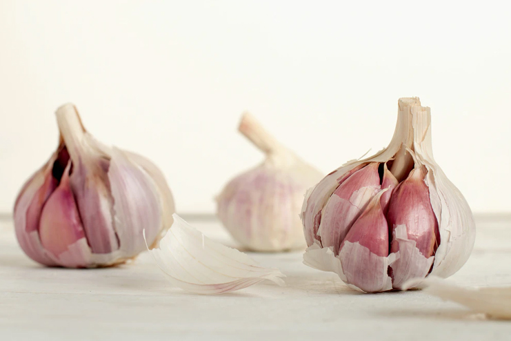 Garlic-oil