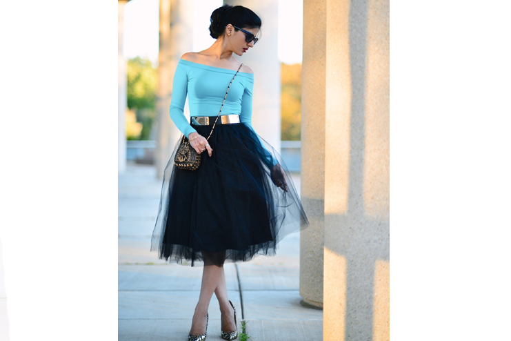 Off-shoulder-crop-top-with-tulle-skirt