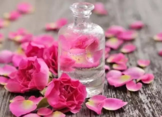 Rose-water-for-hair