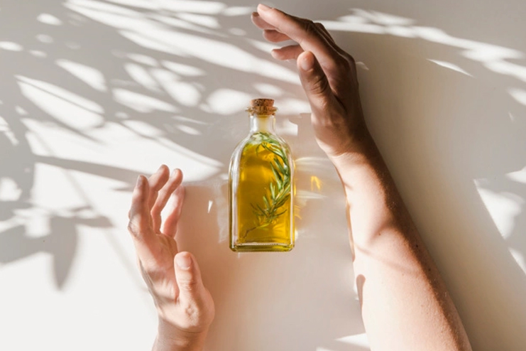 How-Applying-Oil-Is-Beneficial-For-Hair