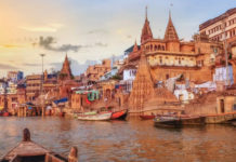 Solo-woman-trip-to-Varanasi