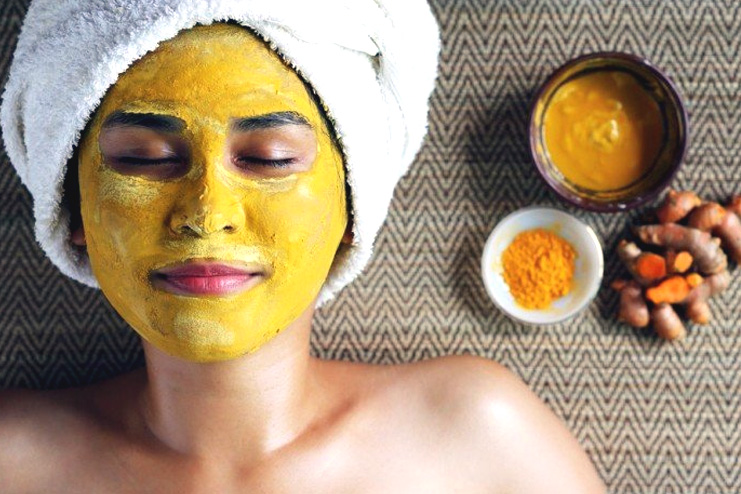 Besan-turmeric-for-Acne