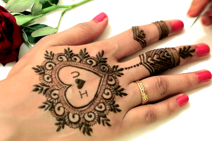 Message-in-heart-shaped-Mehndi