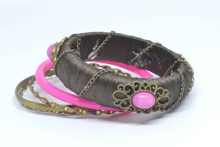 Chain wrapped silk thread bangle