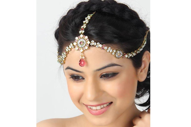 Hair accessory with chains- Matha Patti