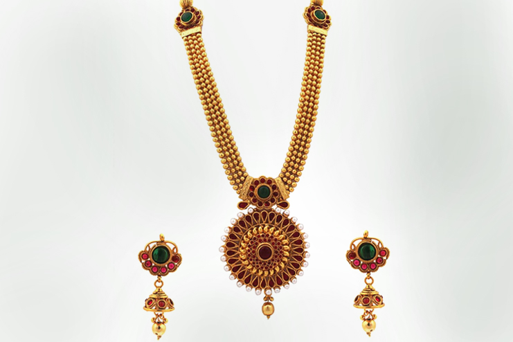Kemp-designer-temple-necklace-with-earrings