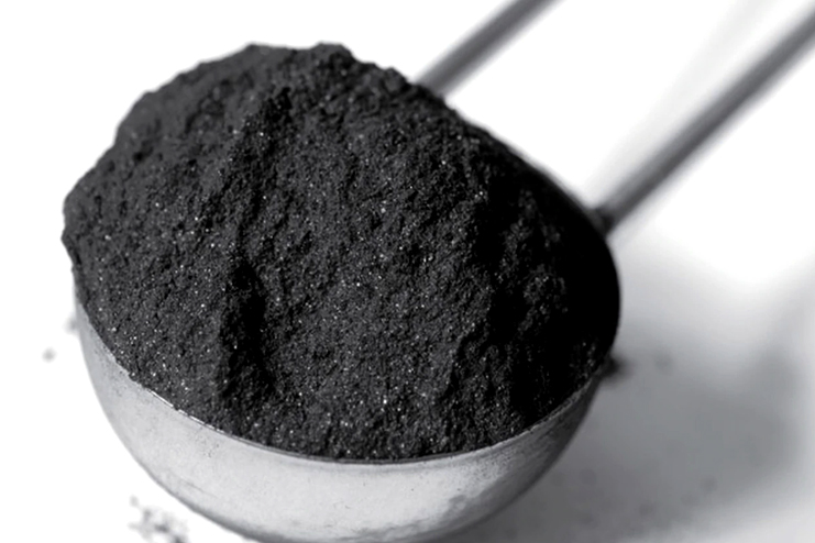 Activated-charcoal-and-bentonite-clay