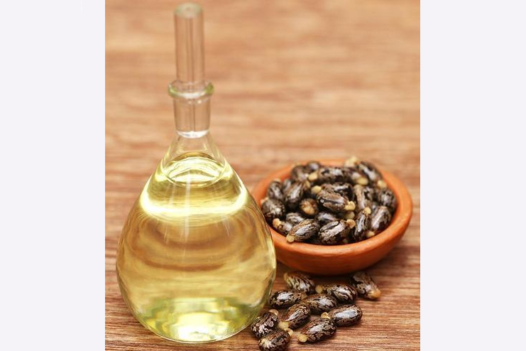 Castor-Oil-for-Oil-Cleansing-Method-For-Acne