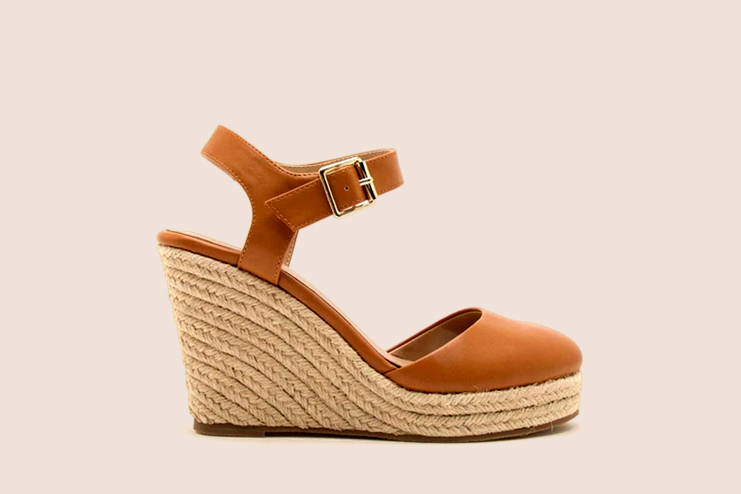 Closed-toe-wedges