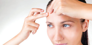 Home-Remedies-to-Get-Rid-Of-Whiteheads