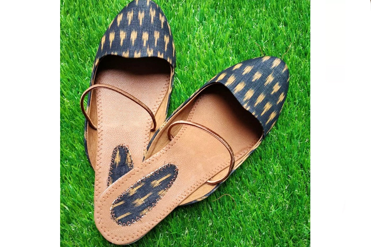 Ikat-ethnic-footwear