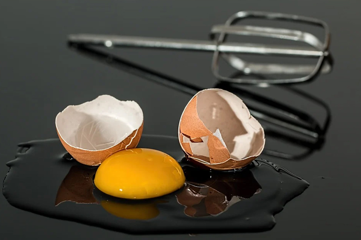 Raw-or-Uncooked-Eggs