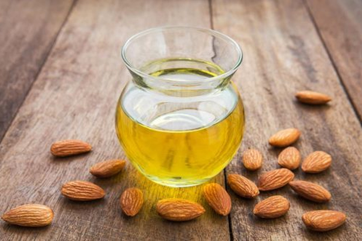 Sweet-almond-oil-for-oil-cleansing-method