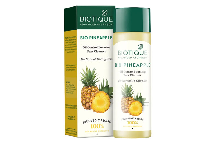 Biotique Bio Pineapple Oil Control Foaming Face Wash